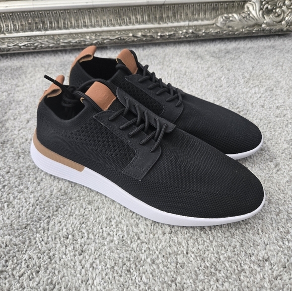 BUCKLE Madden Misland Sneaker. Black. Size 9. New without box.A sneaker made f - Picture 2 of 7